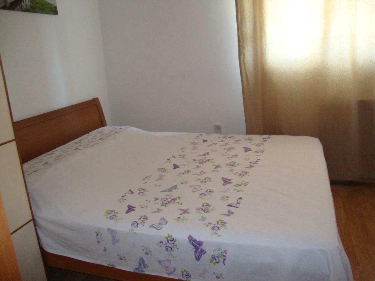 Apartment Mirta Пула Екстер'єр фото