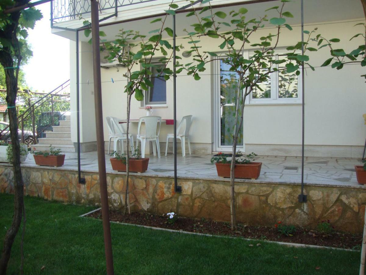 Apartment Mirta Пула Екстер'єр фото